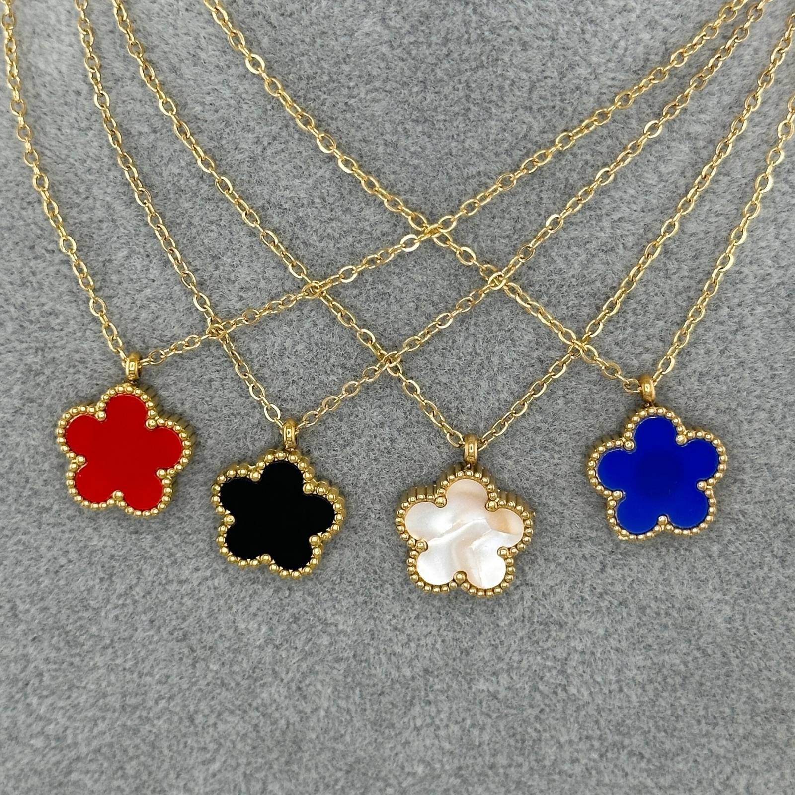 White Clover Flower Necklace - Lucky Charm Pendant